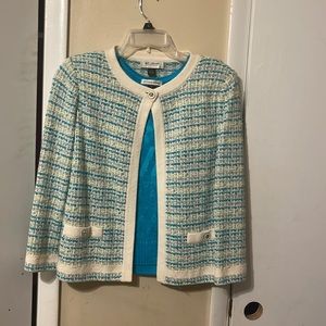St.John blazer with shell under! Very beautiful set in excellent condition!!!